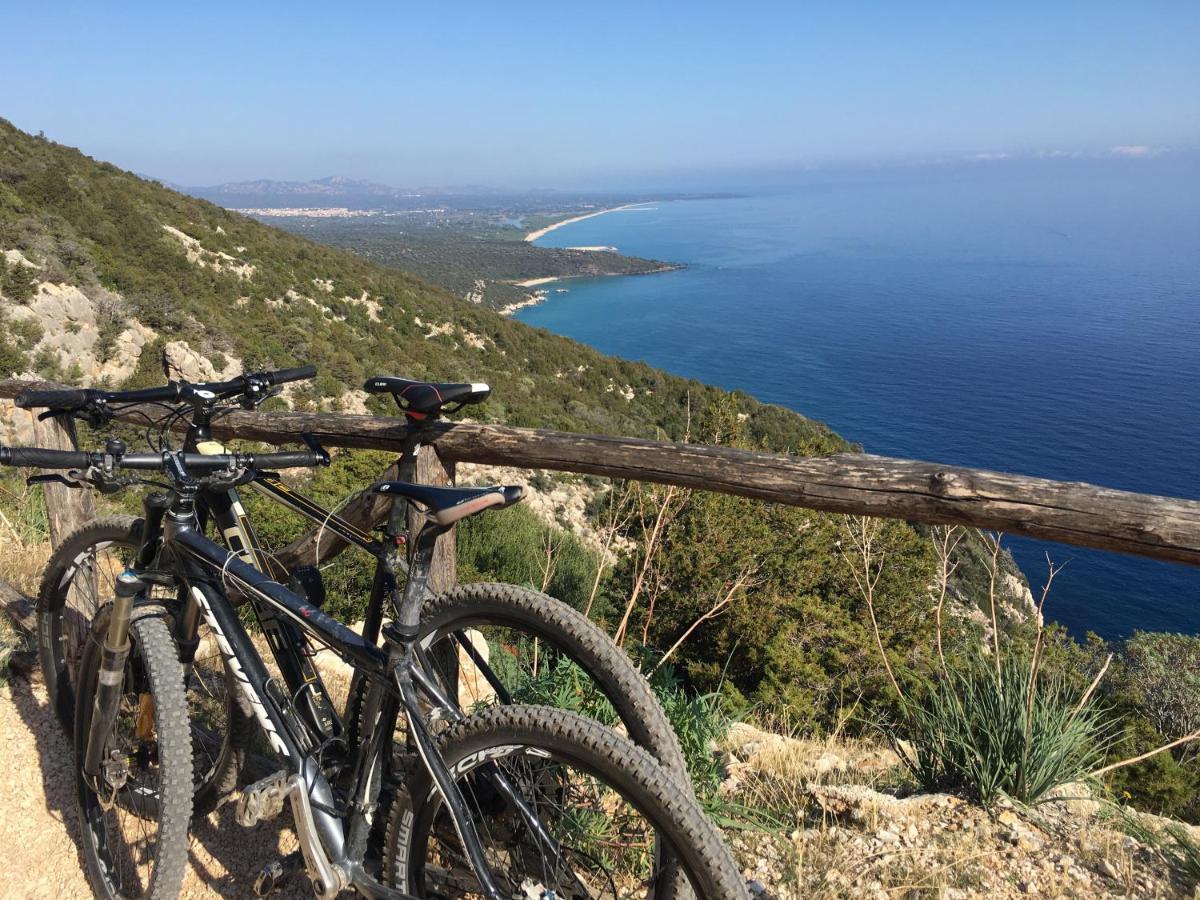 Cav Mameli Aparthotel Dorgali Exteriör bild