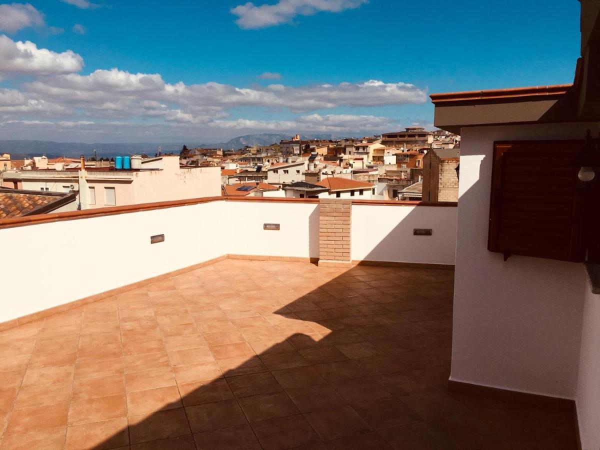 Cav Mameli Aparthotel Dorgali Exteriör bild