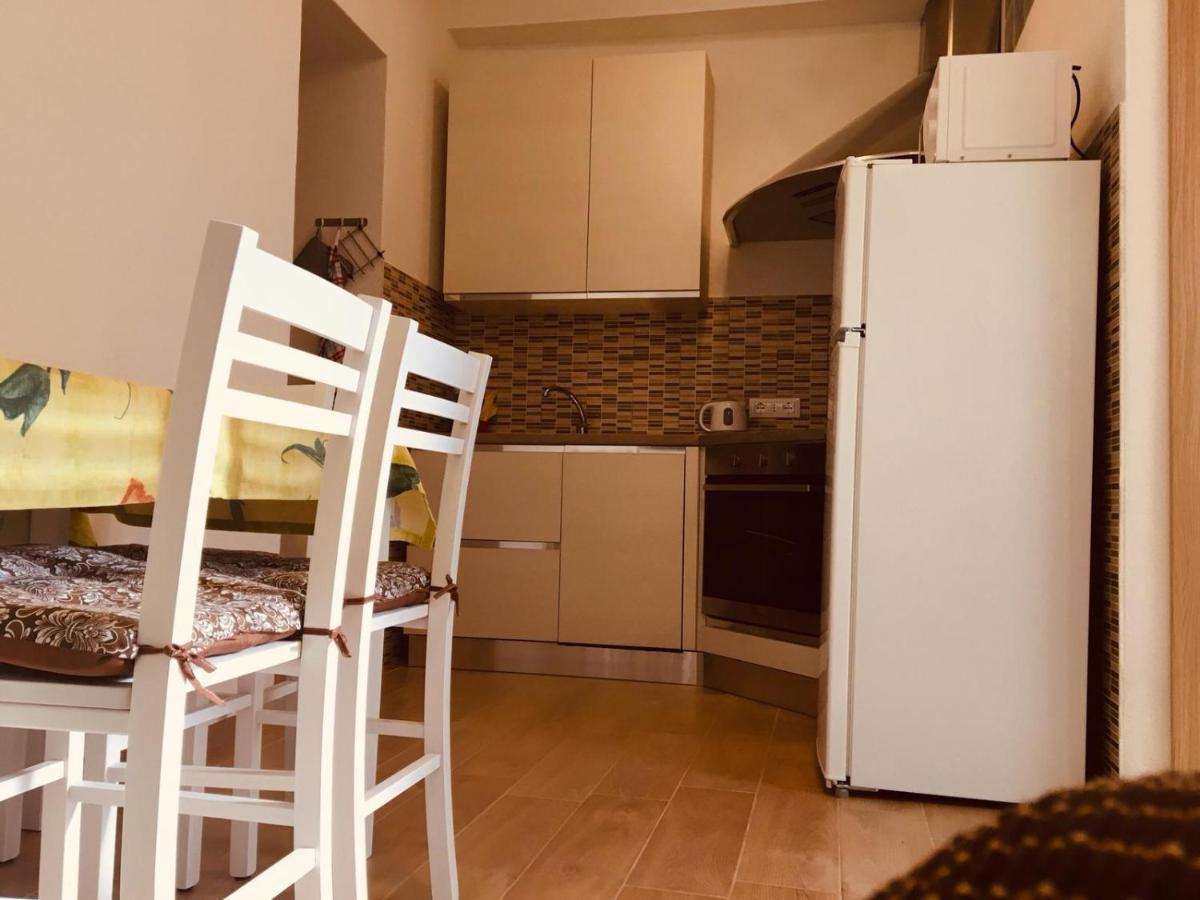 Cav Mameli Aparthotel Dorgali Exteriör bild